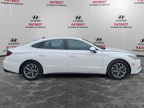 Used 2023 Hyundai Sonata SEL FWD image 2