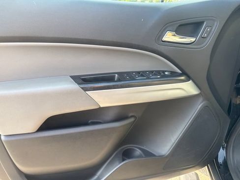 Used 2016 Chevrolet Colorado LT w/ LT Convenience Package RWD image 9