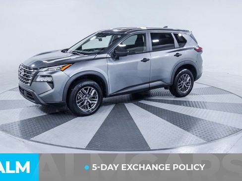 Used 2024 Nissan Rogue S FWD image 3