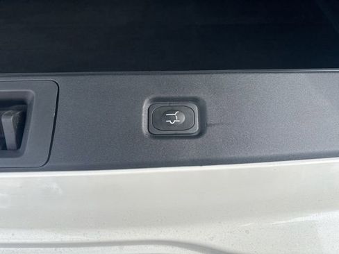 New 2025 Lincoln Navigator L Reserve image 7