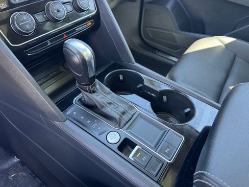 Used 2021 Volkswagen Atlas SEL R-Line image 30