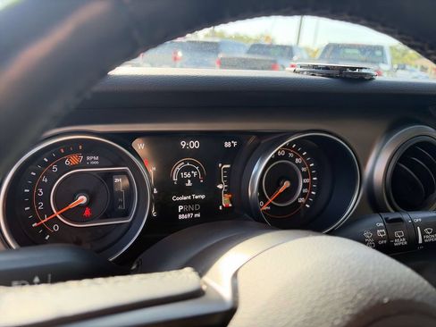 Used 2019 Jeep Wrangler Unlimited Sport S AWD/4WD image 19