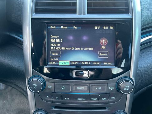 Used 2013 Chevrolet Malibu LT w/ Power Convenience Package image 18