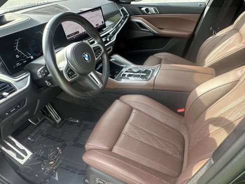Certified 2025 BMW X6 M60i w/ Dynamic Handling Package AWD/4WD image 2
