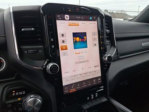 Used 2025 RAM 1500 Laramie image 15