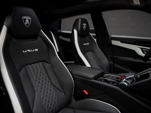 Used 2024 Lamborghini Urus S AWD/4WD image 64