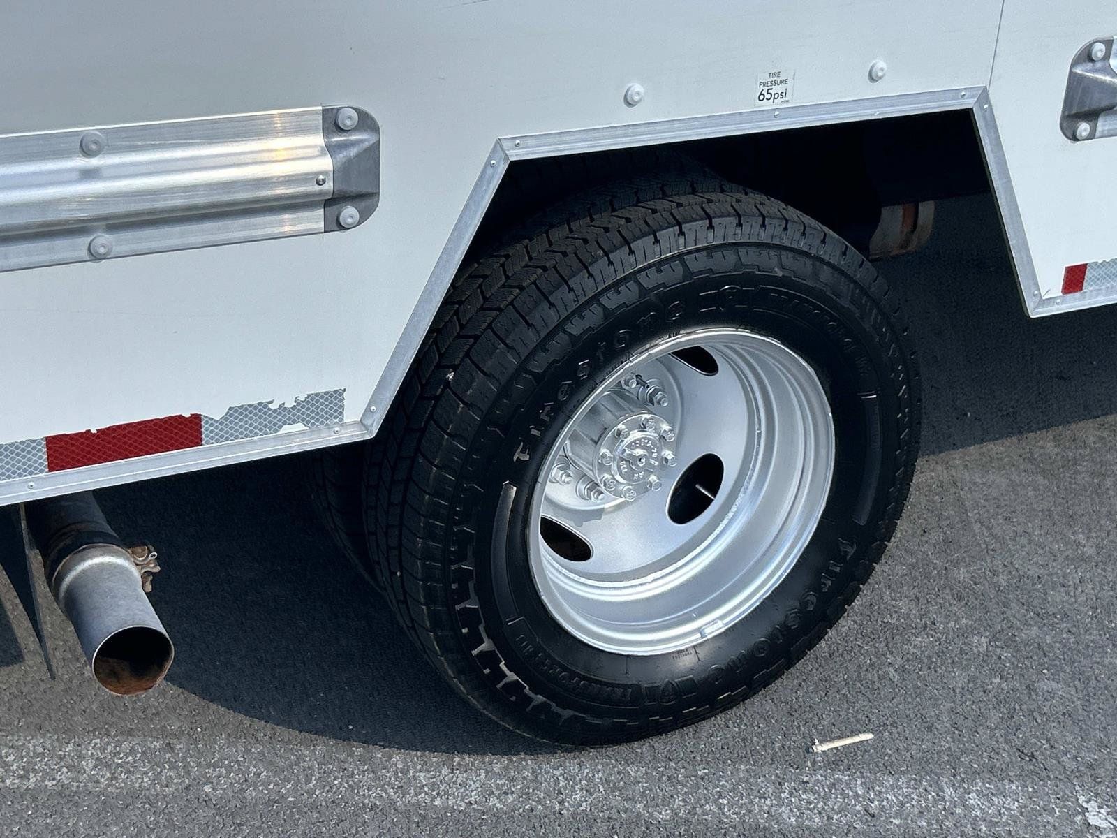Used 2022 Ford E-350 and Econoline 350 Super Duty RWD image 17