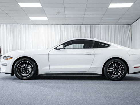 Certified 2022 Ford Mustang Coupe w/ Equipment Group 101A image 5