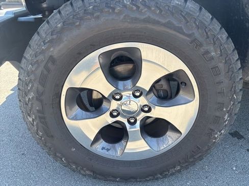 Used 2016 Jeep Wrangler Unlimited Sahara AWD/4WD image 2