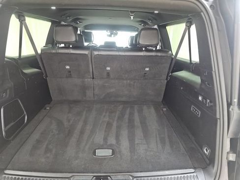 Used 2024 Jeep Wagoneer L Series II w/ Flexible Seating Group AWD/4WD image 7
