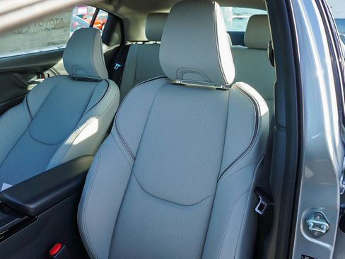 New 2026 Toyota Prius XLE image 16