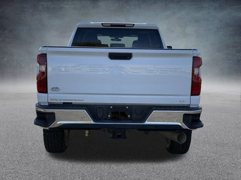 Used 2020 Chevrolet Silverado 2500 LT w/ Z71 Off-Road Package image 4