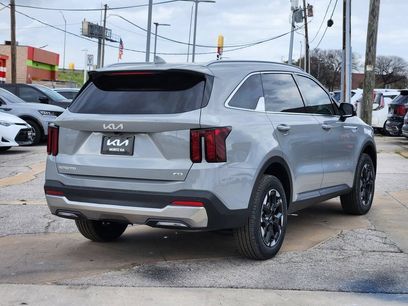 New 2026 Kia Sorento S w/ S Panoramic Sunroof Package