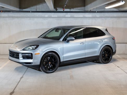Certified 2026 Porsche Cayenne S AWD/4WD image 1