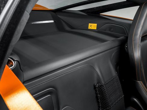 Used 2026 McLaren 750S RWD image 27
