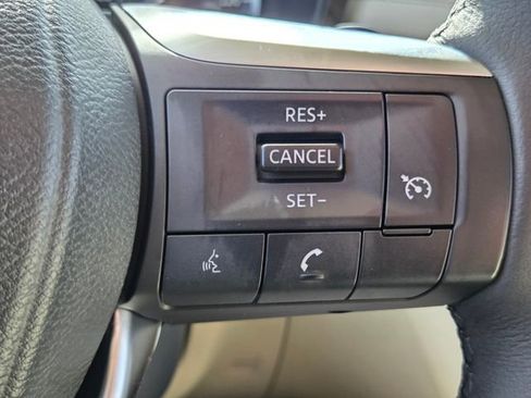 Used 2025 INFINITI QX60 Pure w/ Cargo Package image 32