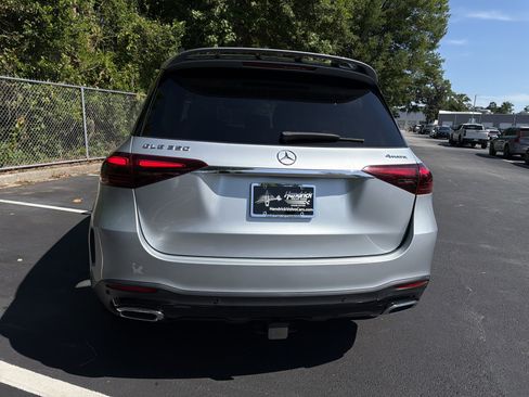 Used 2024 Mercedes-Benz GLE 350 4MATIC image 9