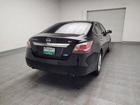 Used 2014 Nissan Altima 2.5 SV w/ Convenience Package image 7