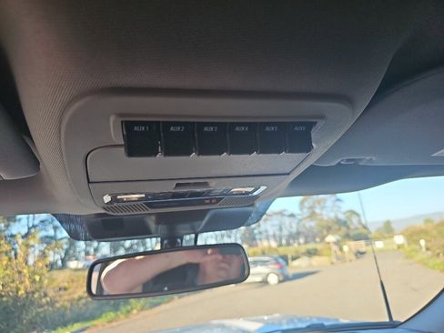 New 2025 Ford F350 Lariat w/ Lariat Ultimate Package image 59