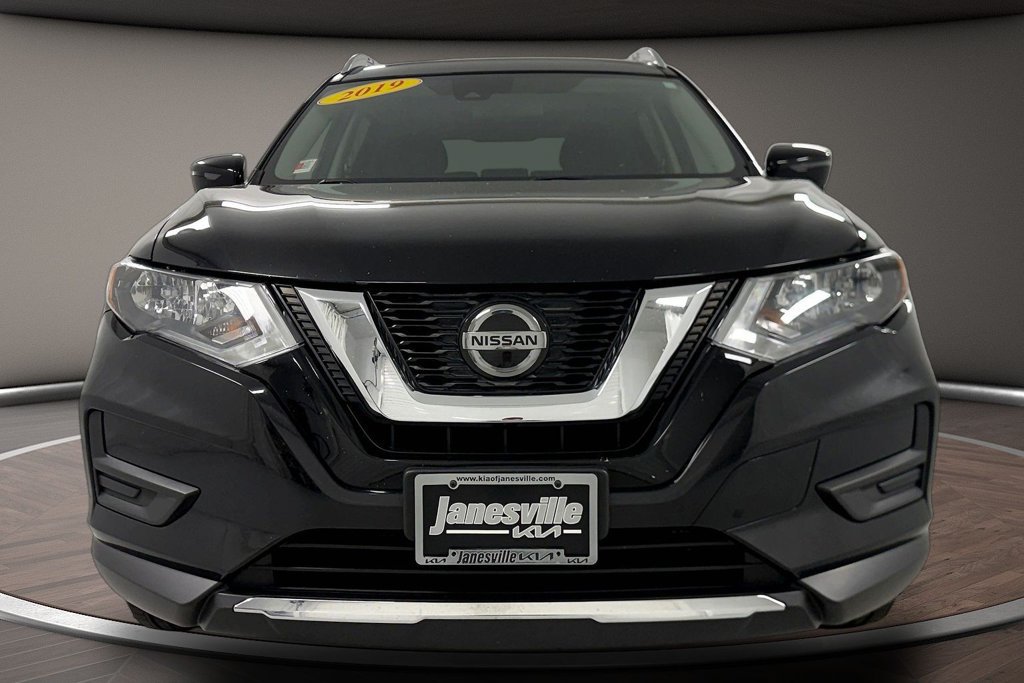 Used 2019 Nissan Rogue SV w/ Premium Package AWD/4WD image 2