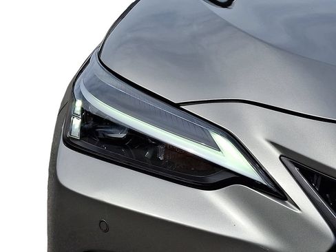 Used 2024 Lexus NX 250 FWD image 10