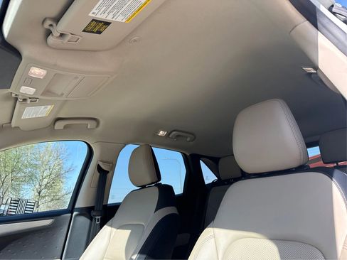 Used 2020 Ford Escape SEL AWD/4WD image 22