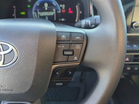 Used 2025 Toyota Camry LE w/ Convenience Package FWD image 16