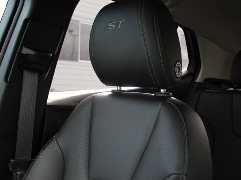 Used 2024 Buick Encore GX Sport Touring image 38