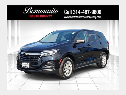 Used 2022 Chevrolet Equinox LS w/ LS Convenience Package FWD image 1