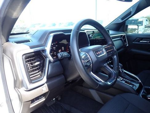 Used 2024 GMC Canyon Elevation w/ Convenience Package AWD/4WD image 16