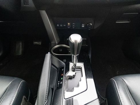 Used 2018 Toyota RAV4 Limited w/ Carpet Mat Package image 4