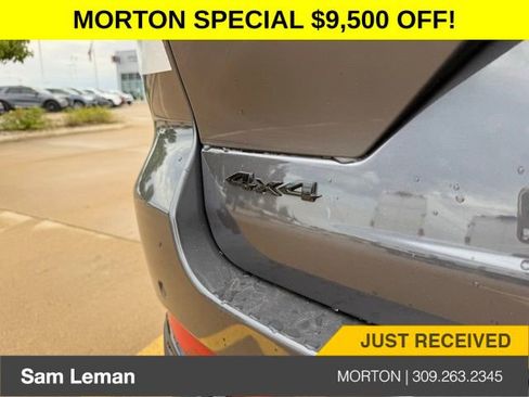 New 2025 Jeep Grand Cherokee Altitude image 10