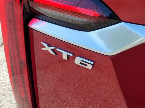 Used 2024 Cadillac XT6 Premium Luxury AWD/4WD image 7