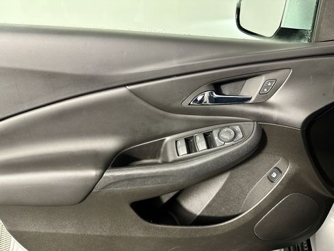 Used 2018 Chevrolet Volt LT image 16