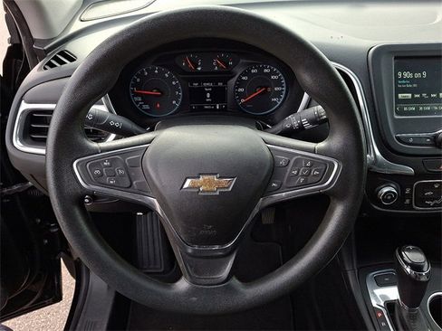 Used 2018 Chevrolet Equinox LT image 14