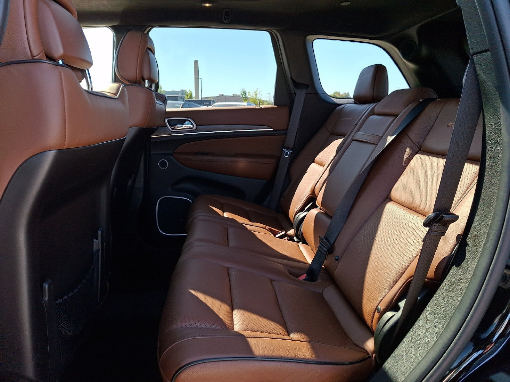 Used 2019 Jeep Grand Cherokee Summit AWD/4WD image 10