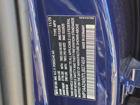 Certified 2026 Porsche Macan AWD/4WD image 28