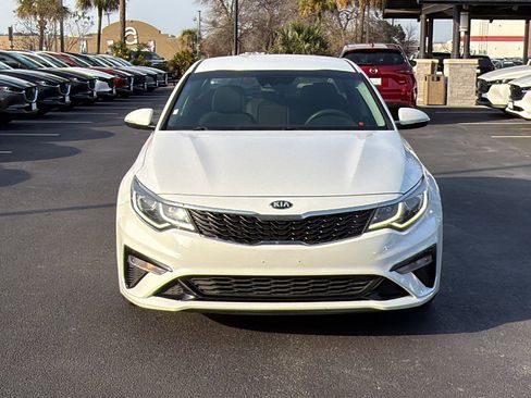 Used 2019 Kia Optima LX image 3