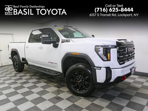 Used 2024 GMC Sierra 2500 AT4 w/ Technology Package AWD/4WD image 1