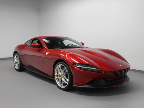 Certified 2022 Ferrari Roma RWD image 21