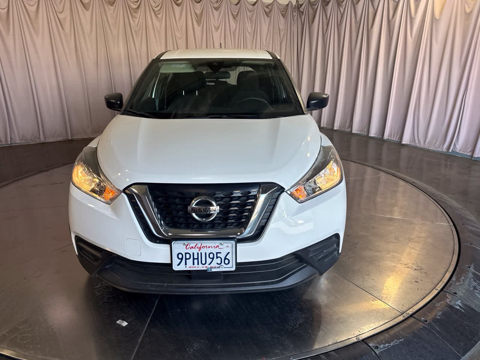 Used 2020 Nissan Kicks S FWD image 2