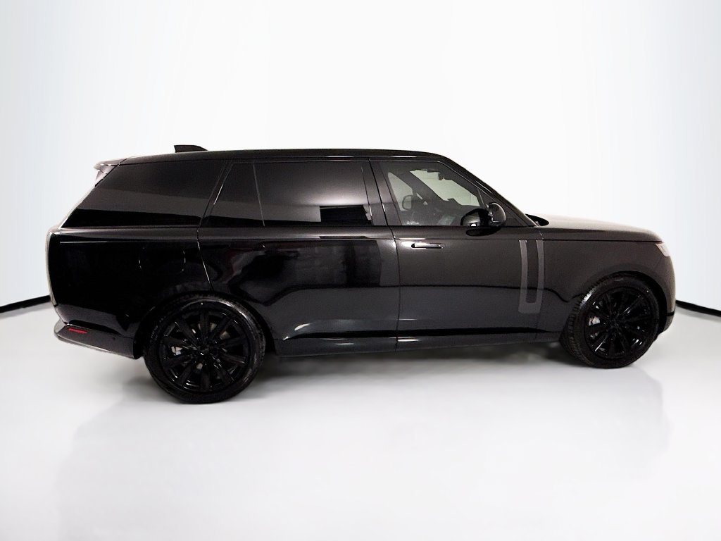 New 2026 Land Rover Range Rover Long Wheelbase SE AWD/4WD image 4