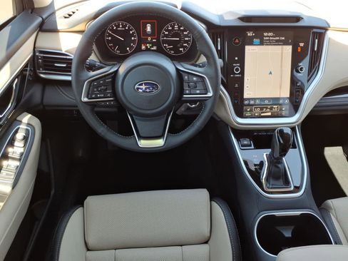 Used 2025 Subaru Outback Limited image 31