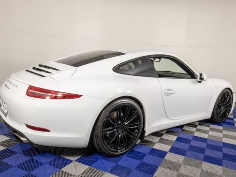 Used 2015 Porsche 911 Carrera image 5