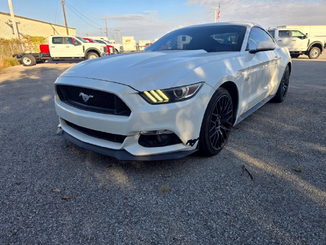 Used 2017 Ford Mustang GT w/ GT Performance Package RWD image 7