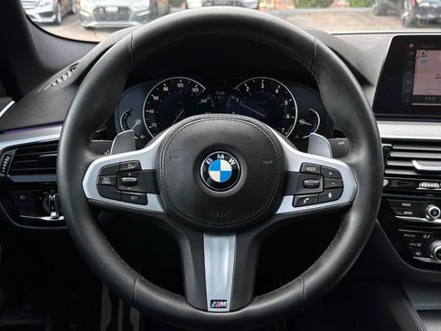 Used 2019 BMW 540i w/ M Sport Package RWD image 9