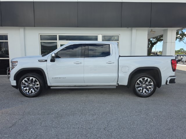 Certified 2026 GMC Sierra 1500 Denali w/ Denali Reserve Package AWD/4WD image 4