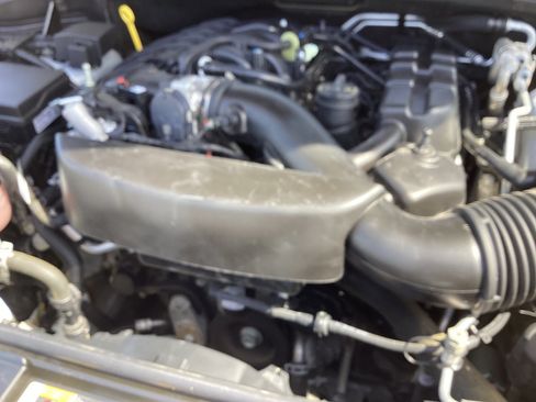 Used 2024 Dodge Durango GT AWD/4WD image 19