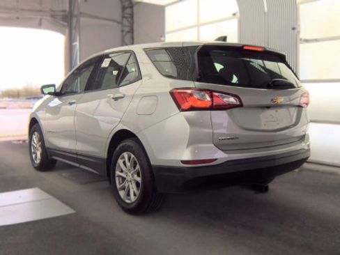 Used 2019 Chevrolet Equinox LS AWD/4WD image 5