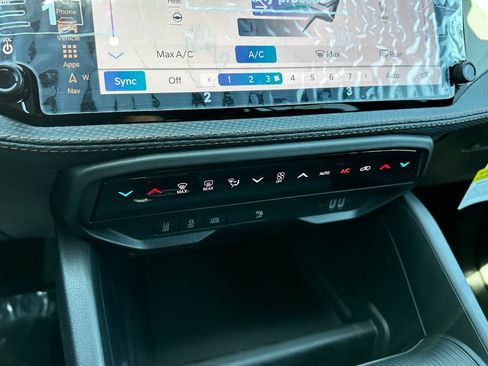 New 2026 Jeep Cherokee Limited AWD/4WD image 25
